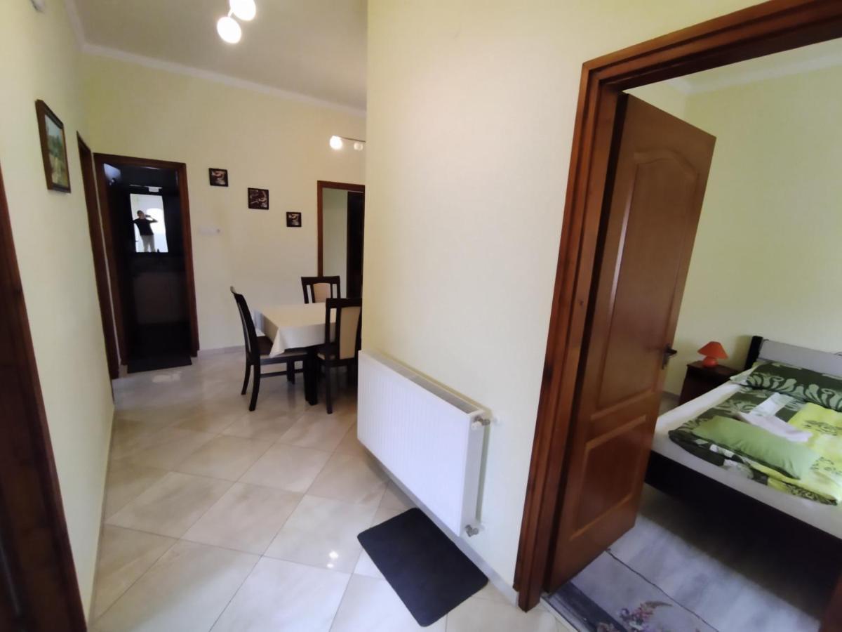 Kurucz Vendeghaz Hajduszoboszlo Apartment Exterior photo