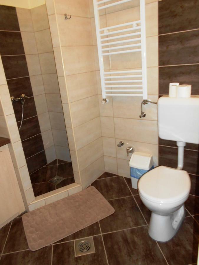 Kurucz Vendeghaz Hajduszoboszlo Apartment Exterior photo